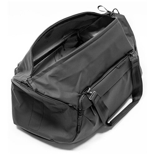 PEAK DESIGN TRAVEL DUFFLE 35L side view